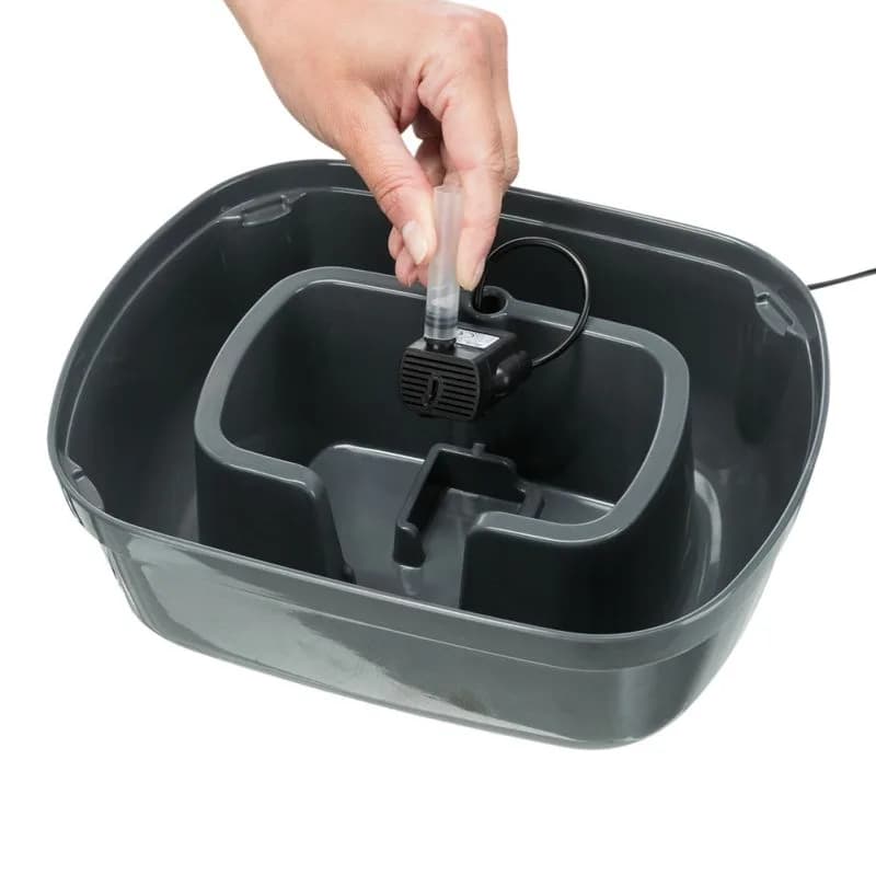 Trixie Polygon Poidło automatyczne dla psa i kota 2 5 l