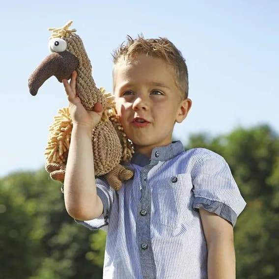 Trixie Ęp Gustaw zabawka pluszowa piszcząca – 24 cm