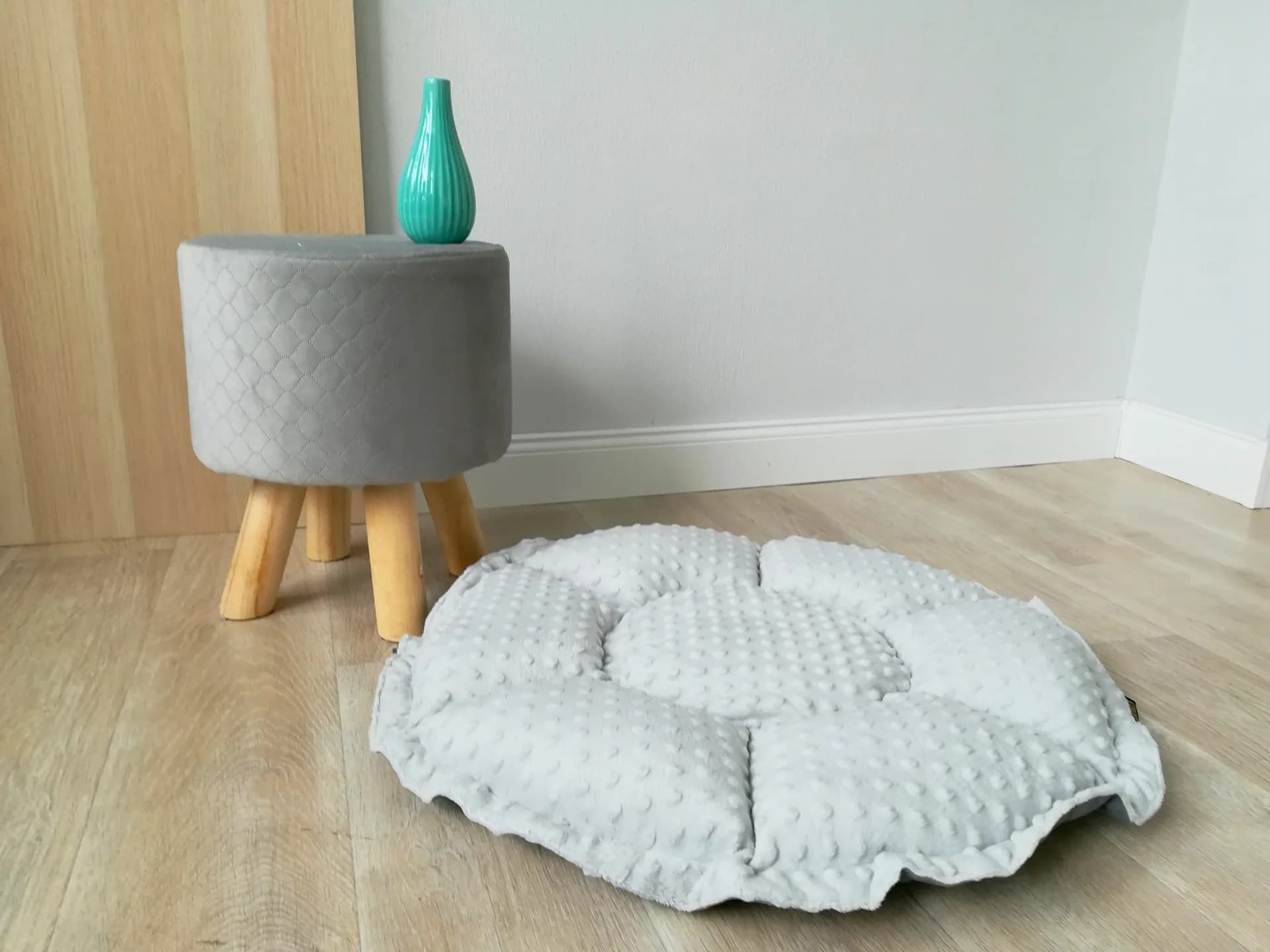 Lauren Design Legowisko dla kota i psa Daisy Velvet – szary velvet + róż minky / ⌀ 80